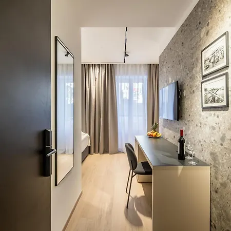 Riviera Apartment