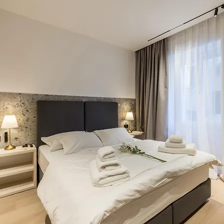 Riviera Premier * Split